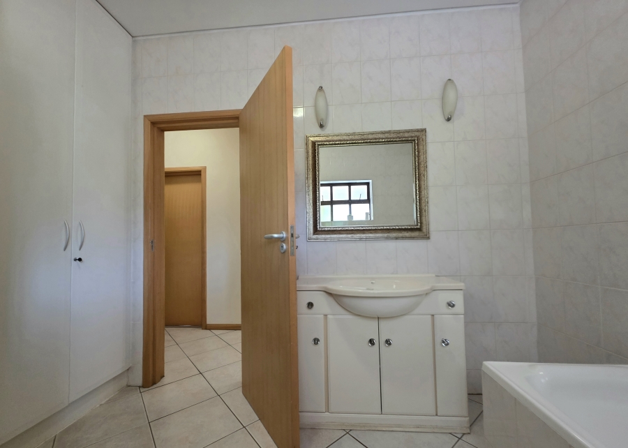 4 Bedroom Property for Sale in Jan Cillierspark Free State